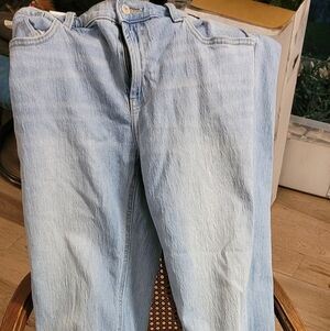 Old Navy High Rise Boyfriend Light Wash Denim Jeans